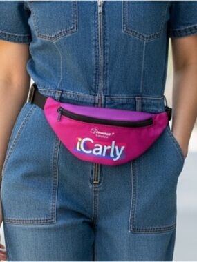 iCarly Pink Fanny Pack – Y2K Nickelodeon Throwback Belt Bag